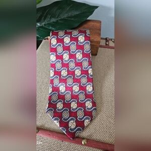 The MET Museum of Art Vintage 100% Silk Necktie Red Ornate Filigree Tessellation